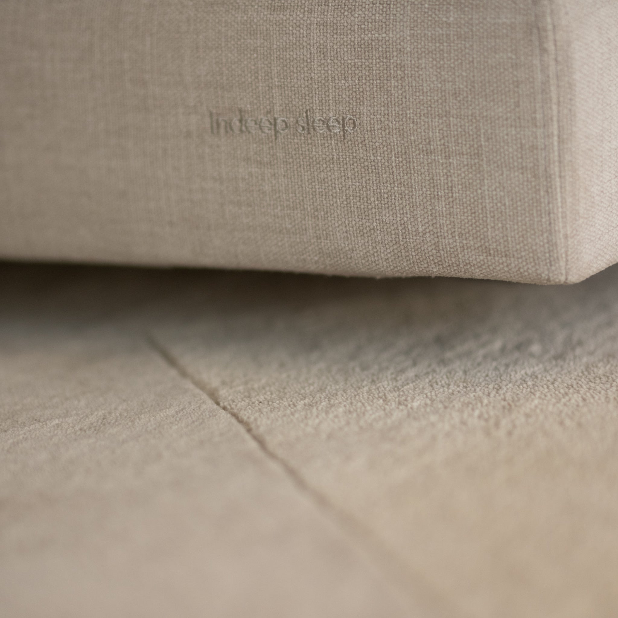 Chic ViscoPure Continental Bed